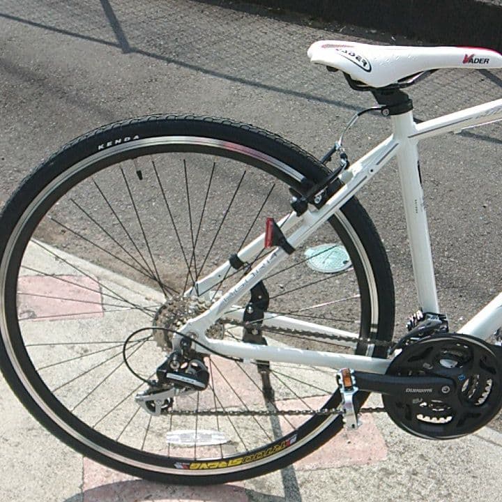 クロスバイク　　Cspots wh/460