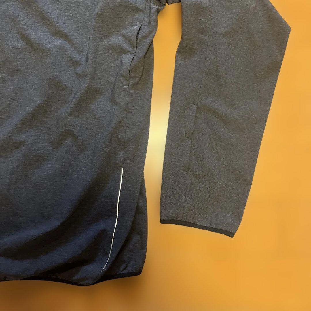 The North Face フード付きウィンドブレーカー　NP21786