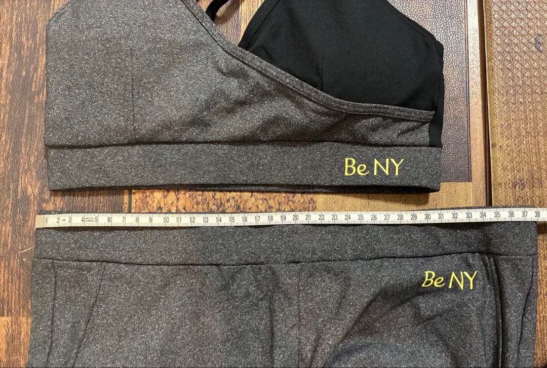 【新品タグ付き】Be NY ヨガウェア ブラトップ ＆パンツ　ブラック×グレーM