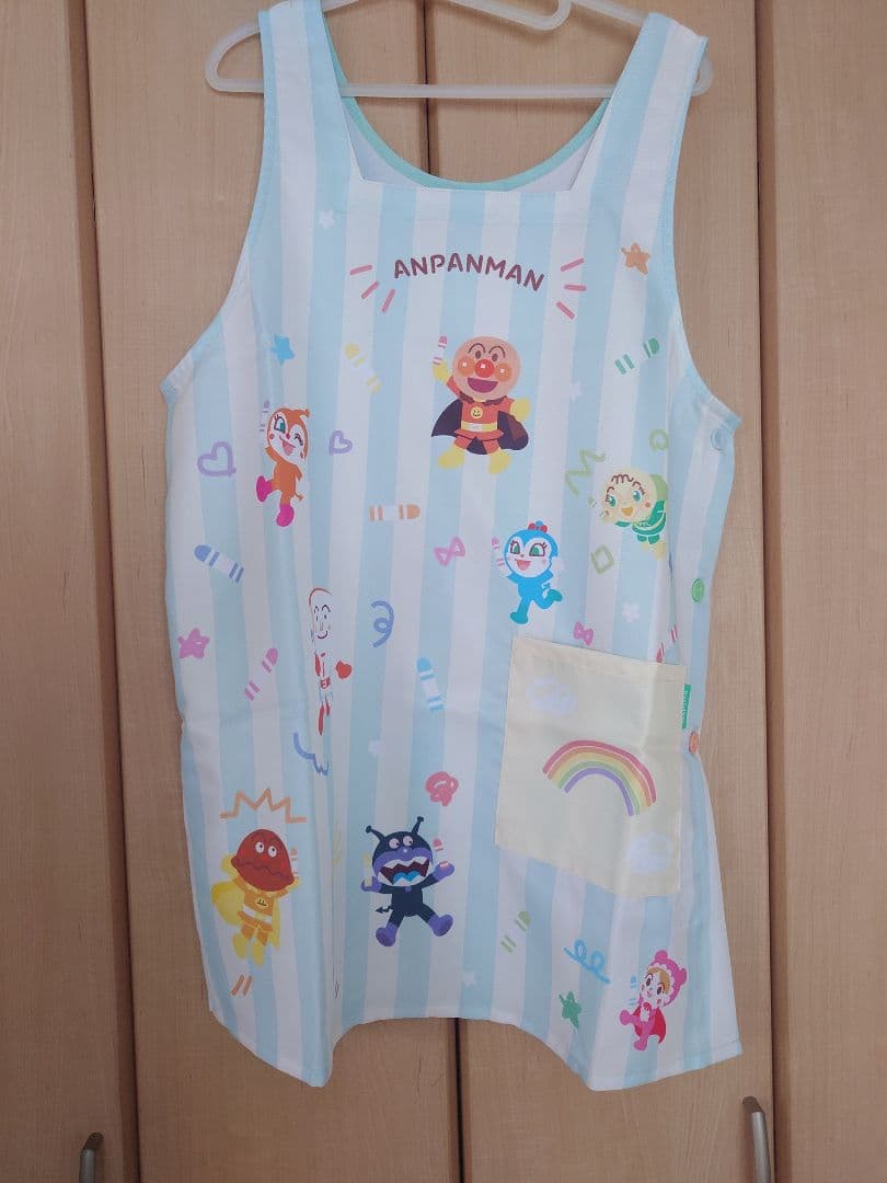 新品未使用☆アンパンマン 保育士エプロン＆靴下セット アンパンマンエプロン