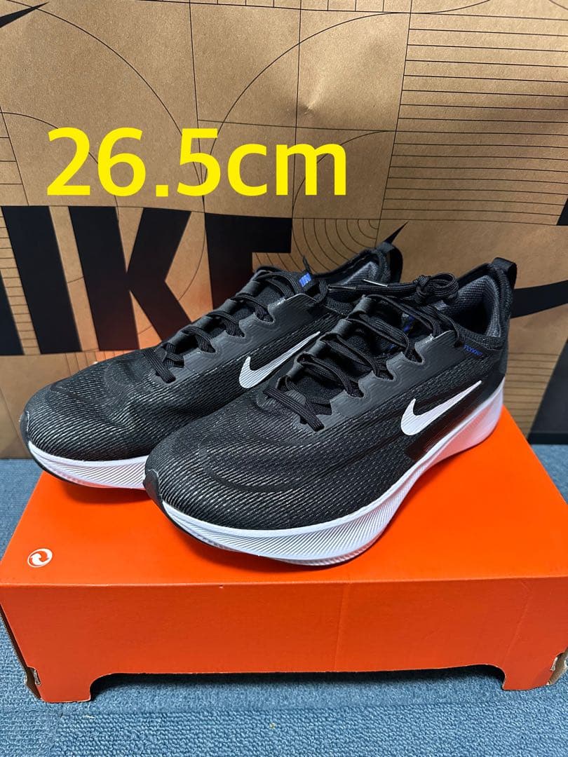 【最終価格】新品NIKEズームフライ4 CT2392-001 26.5cm