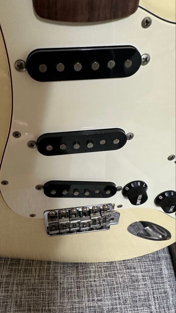 A*G様 Fender Stratocaster アイボリー
