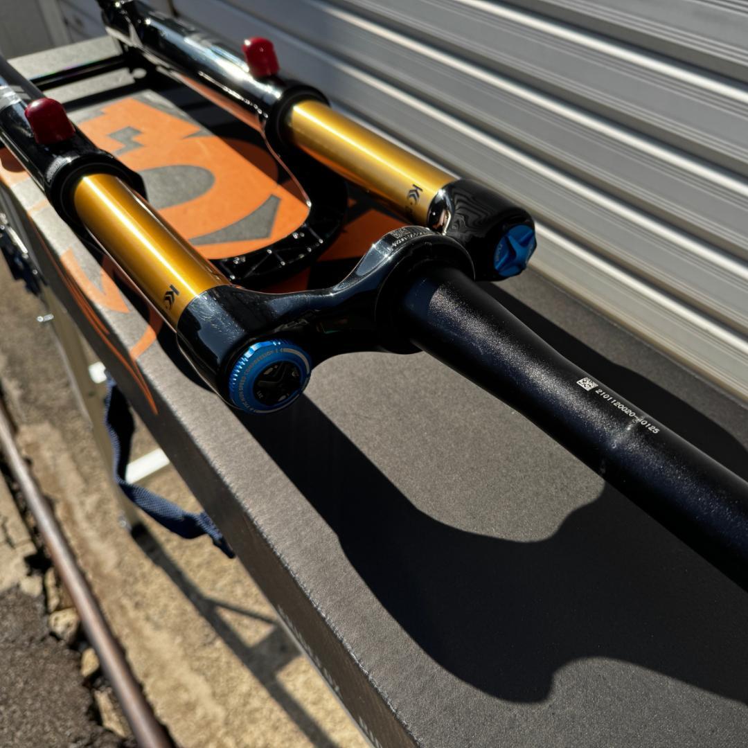 パーツ FOX FACTORY 36 FLOAT 29 160MM GRIP 2