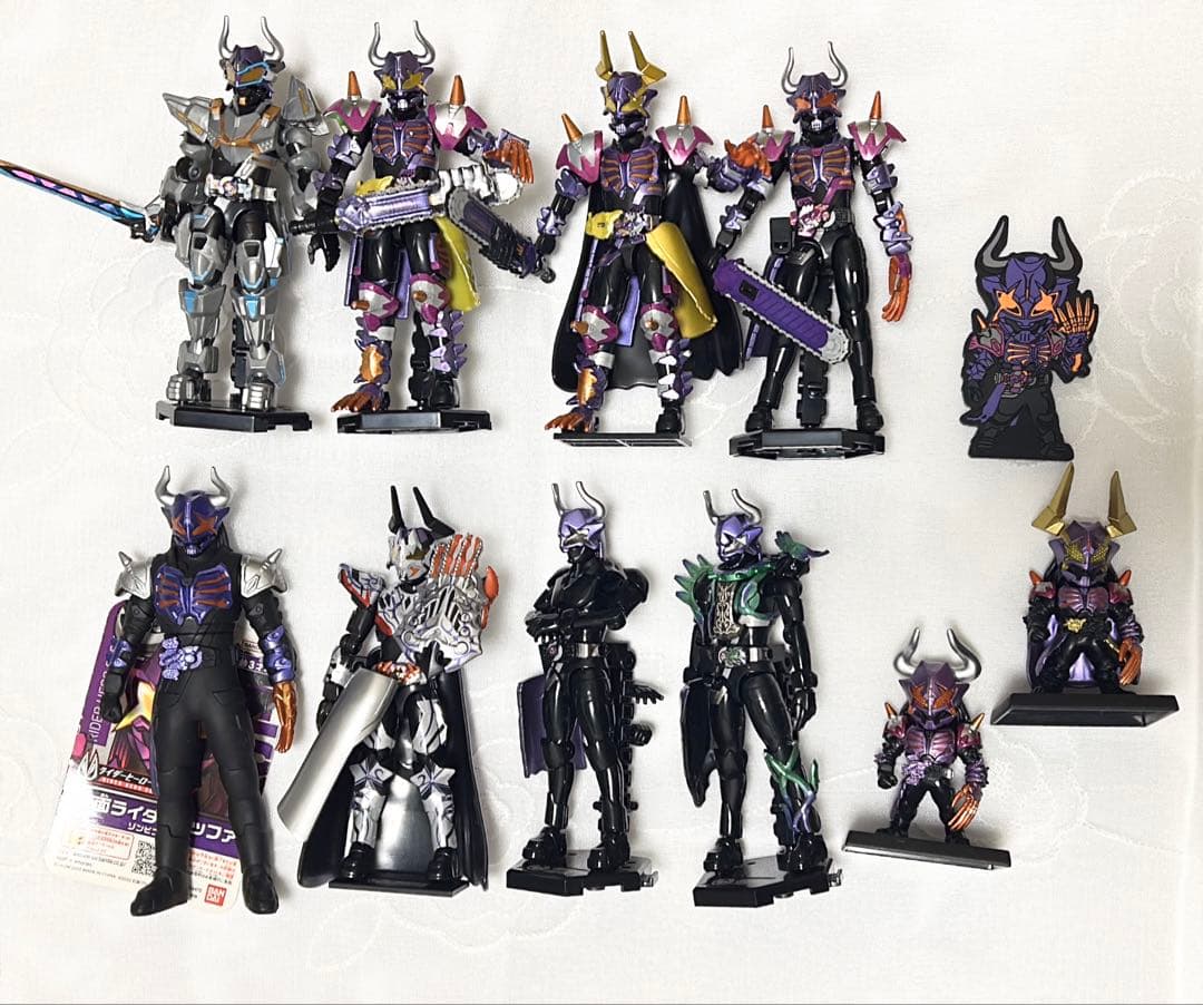 仮面ライダーバッファ 装動 フィギュア など ケース付