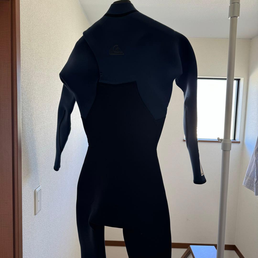 新品未使用　クイックシルバー　ウェットスーツ　ジッパーレス　セミドライ　裏起毛