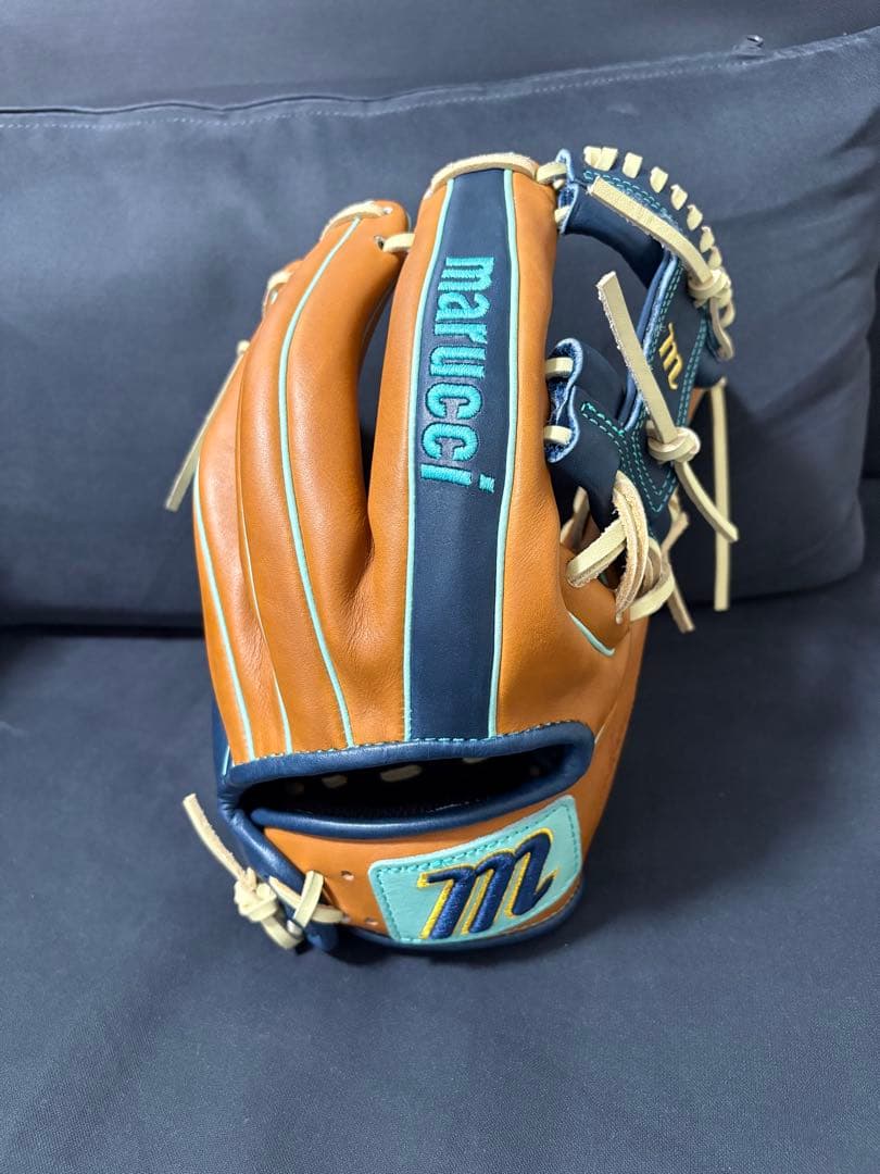 【日本未発売】marucci 米国オーダー　硬式グローブ 茶色/青