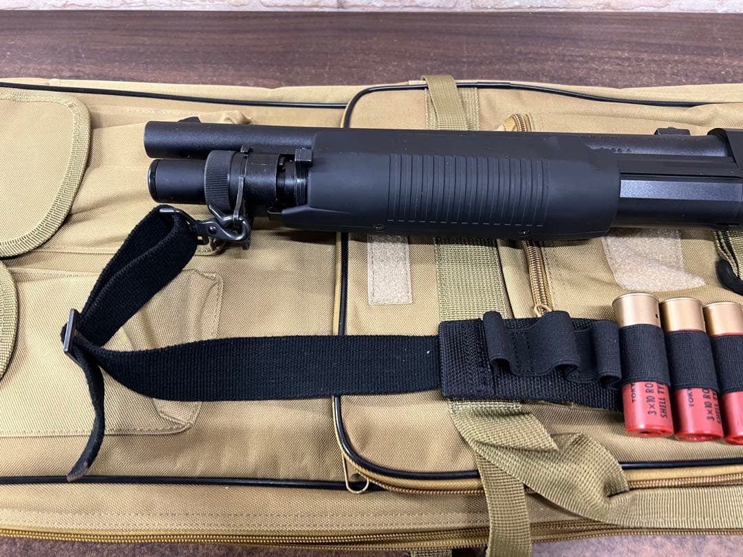 k1 東京マルイ MOD.M3 SUPER 90 エアショットガンとバッグ