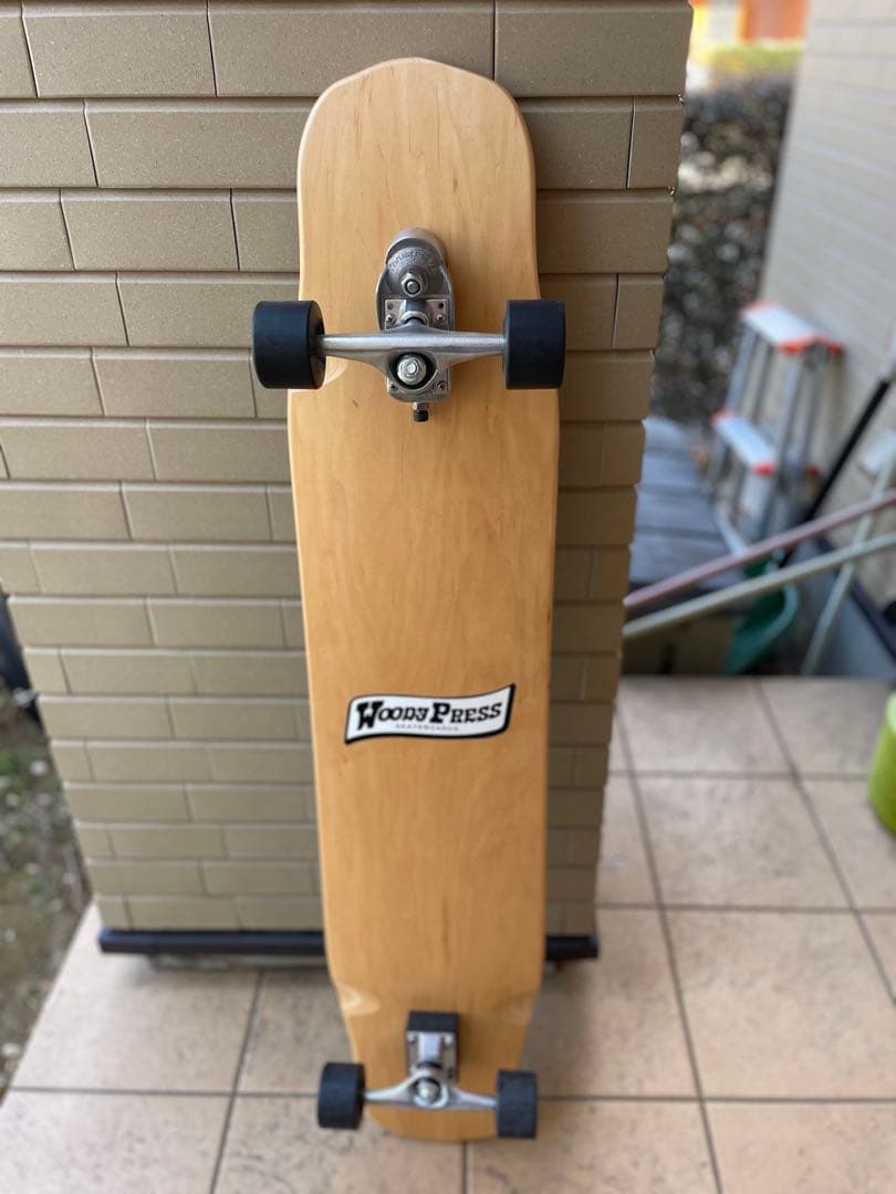 Woody Press カスタムサーフスケートボード