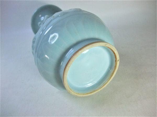 青磁 彫刻 双耳付 環耳 花瓶 花生 銘「圓山」逸品 共箱