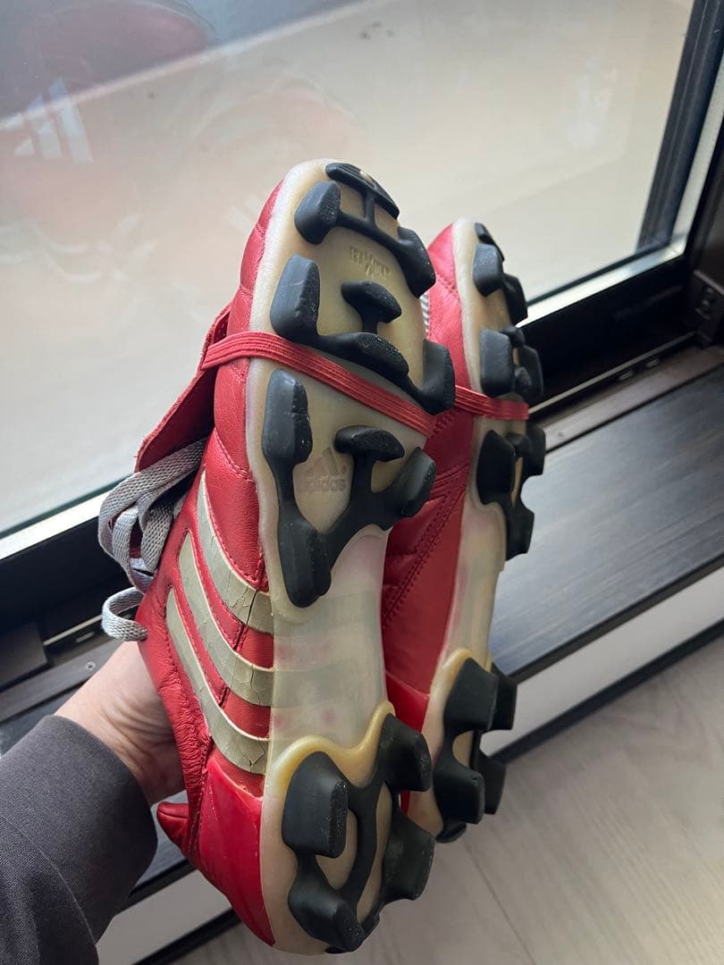 プレデターマニアHG 2002年モデル　adidas レッド スパイクシューズ