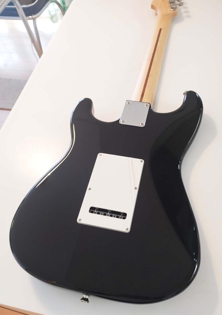 【新品同様】Fender ストラトキャスター【コンパクトボディ】