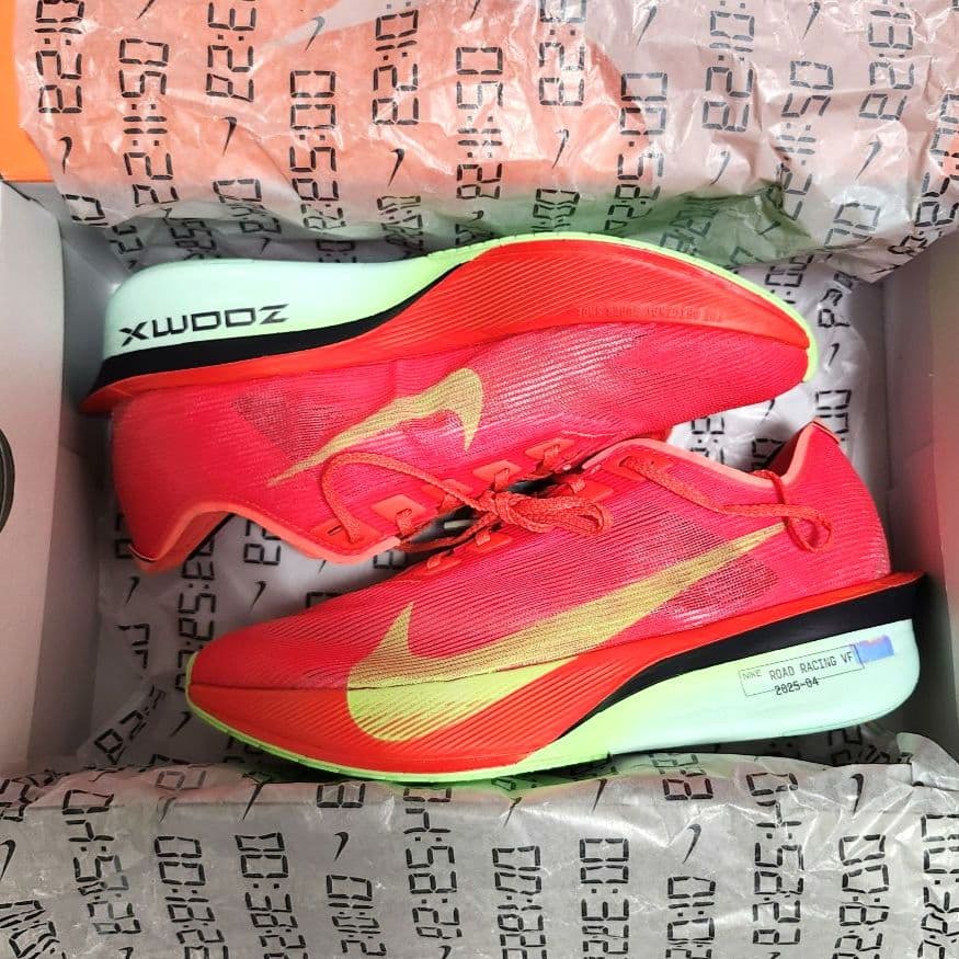 新品未使用‼️Nike ヴェイパーフライネクスト％4 　レディース25.5cm