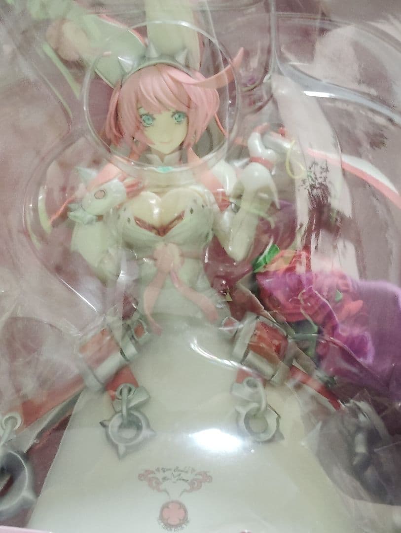 フィギュア　エルフェルト ヴァレンタイン