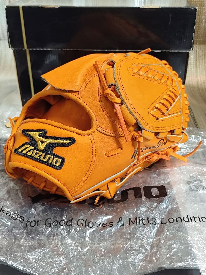 【新品レア物】【早いもの勝ち】投手用Mizuno Pro オレンジレザーグローブ