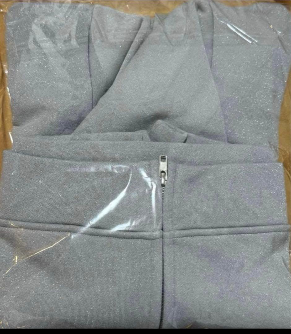 SEVENTEEN NEW_ ZIP-UP フーディー　グレイ　Mサイズ