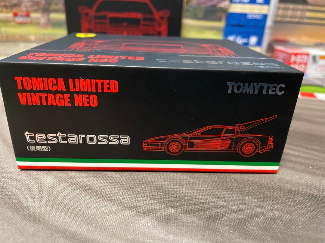 トミカ リミテッドヴィンテージネオ フェラーリ　テスタロッサ後期型　赤
