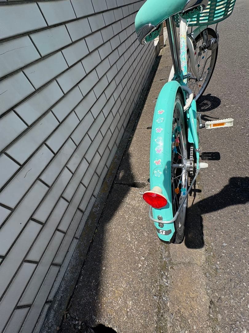【引き渡し限定】ブリヂストン　自転車 女の子　20インチ　⭐️ヘルメット付⭐️