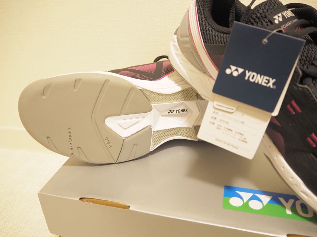 【新品未使用】YONEX テニスシューズ パワークッション　26cm