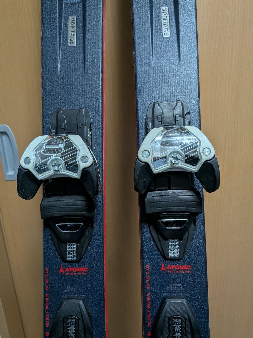 スキー ATOMIC VANTAGE 90TI 176cm R18.4m
