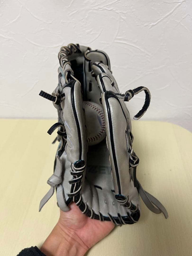 ZETT プロステイタス軟式グローブ　源田モデル