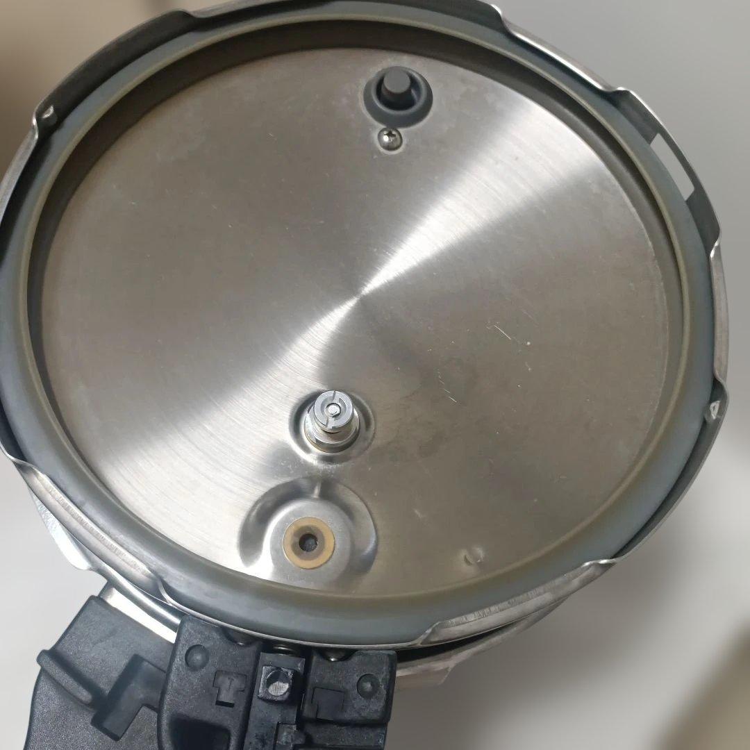 圧力鍋 luminous plus（IHも対応） 6L