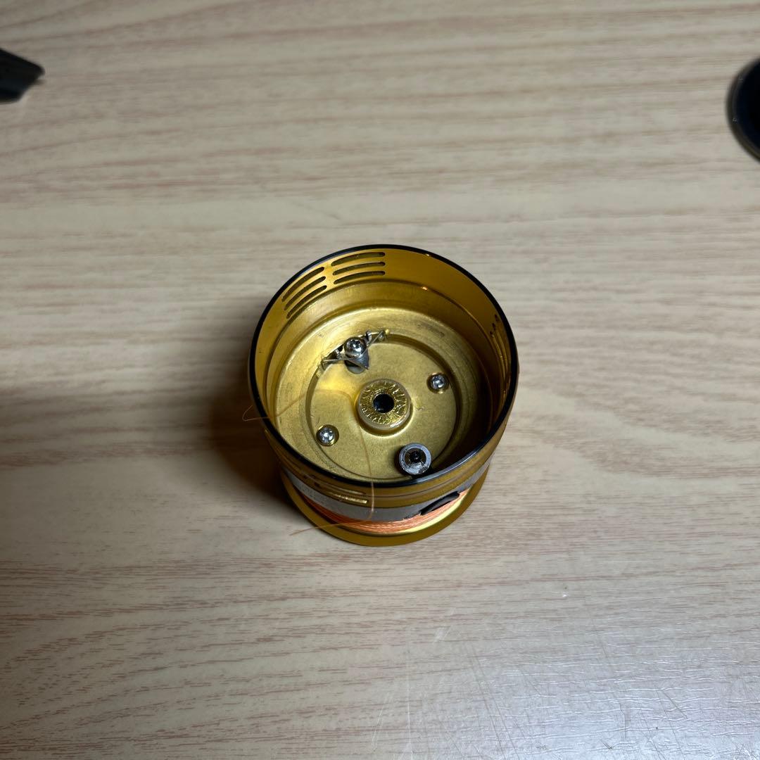 極美品　シマノ　22サハラ2500 リールスタンド