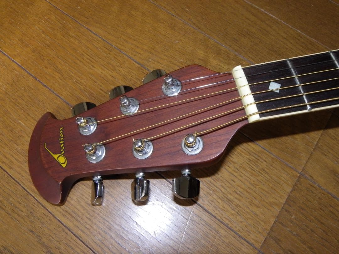OVATION　Celebrity専門店にてメンテナンス済、美品