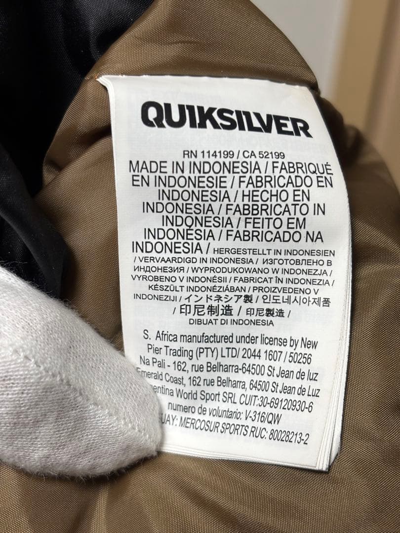 クィックシルバーQUIKSILVER スノーボードウェアEQYTJ0327