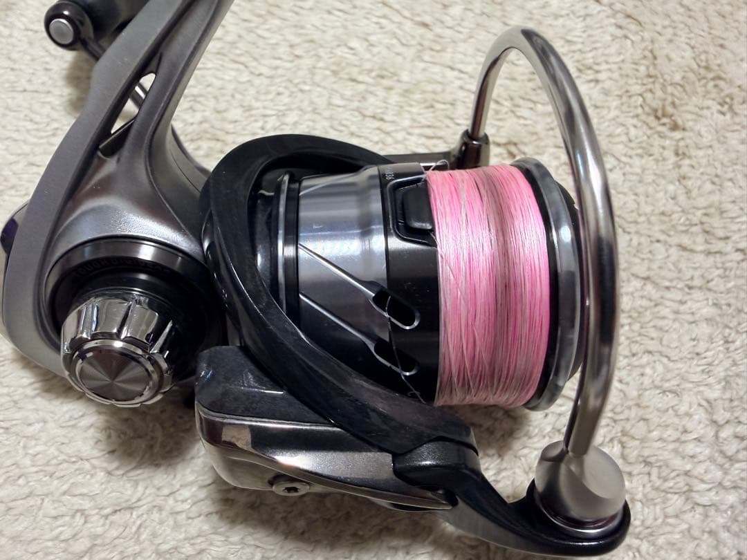 DAIWA 18CALDIA LT2000S スピニングリール