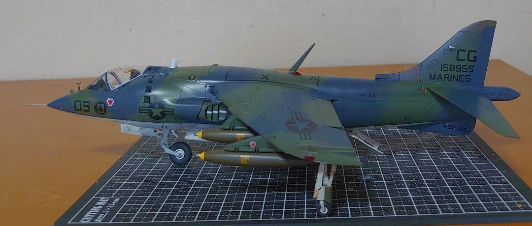 1/48 ホーカーシドレー AV-8A ハリアー 戦闘機