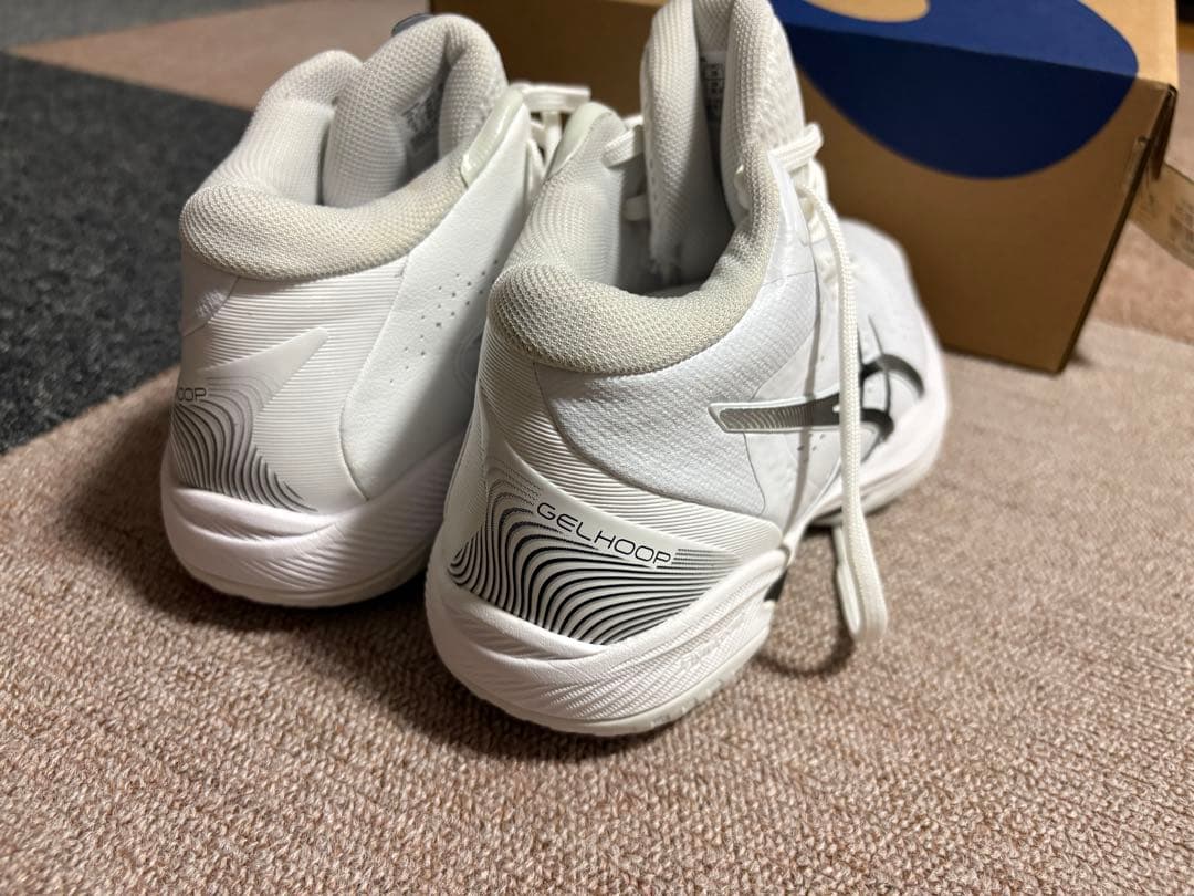 asics アシックス　GELHOOP V16 ゲルループ　24.5cm