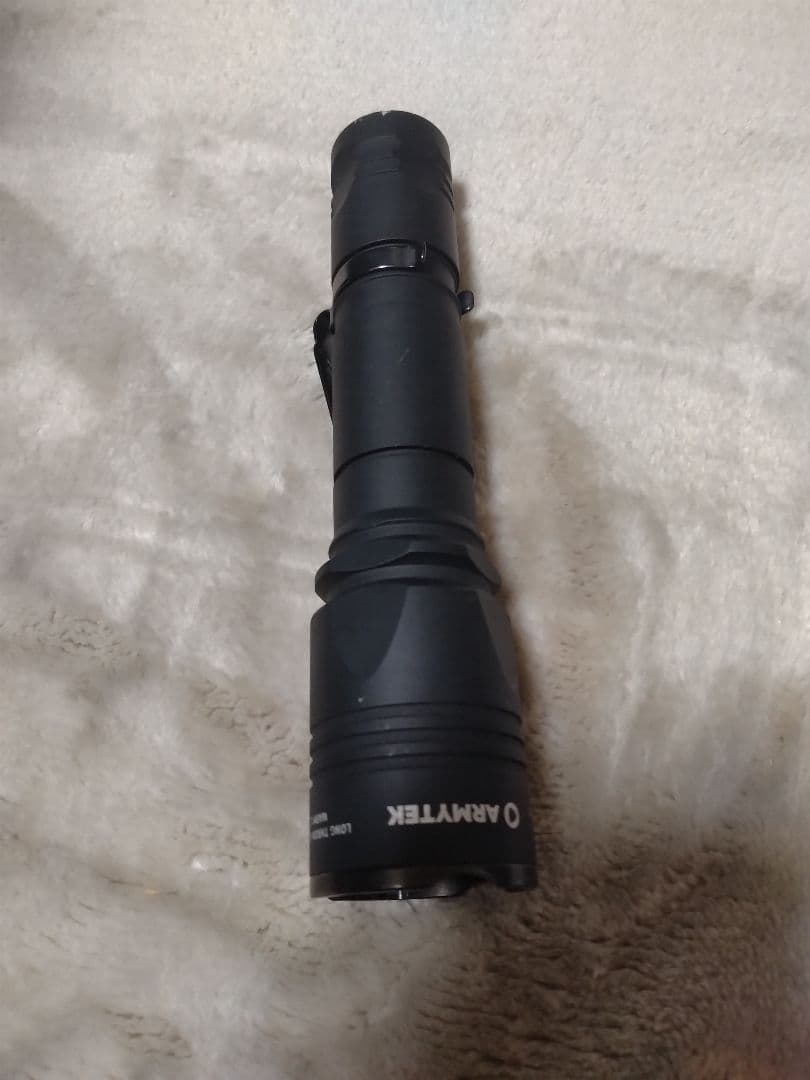 Armytek DOBERMANN PRO 懐中電灯