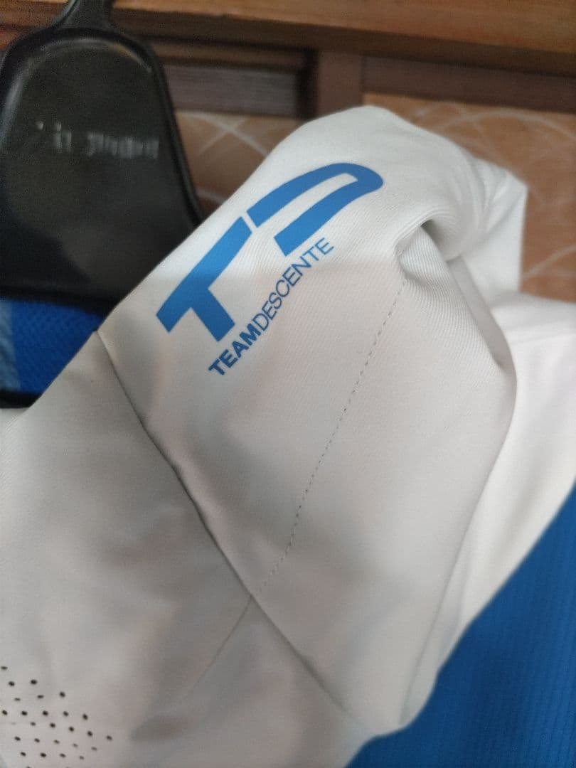 新品タグ付き TEAM DESCENT JACKET & BIB PANTS