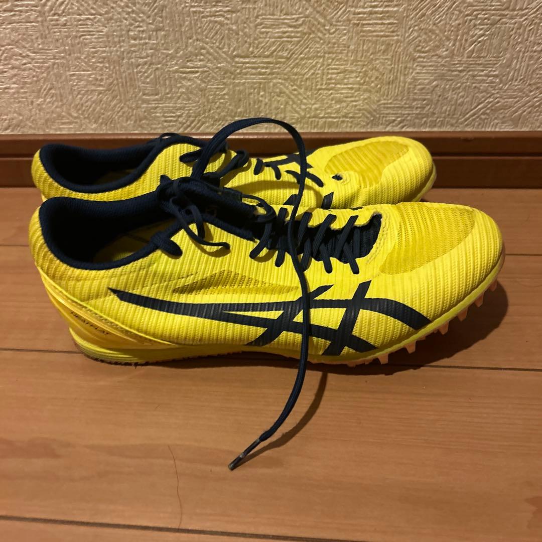 ASICS スパイクシューズ イエロー/ネイビー