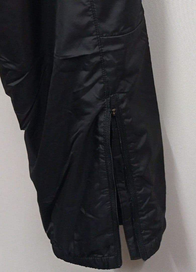 新品未使用 アシックス トレーニング ウインドパンツ