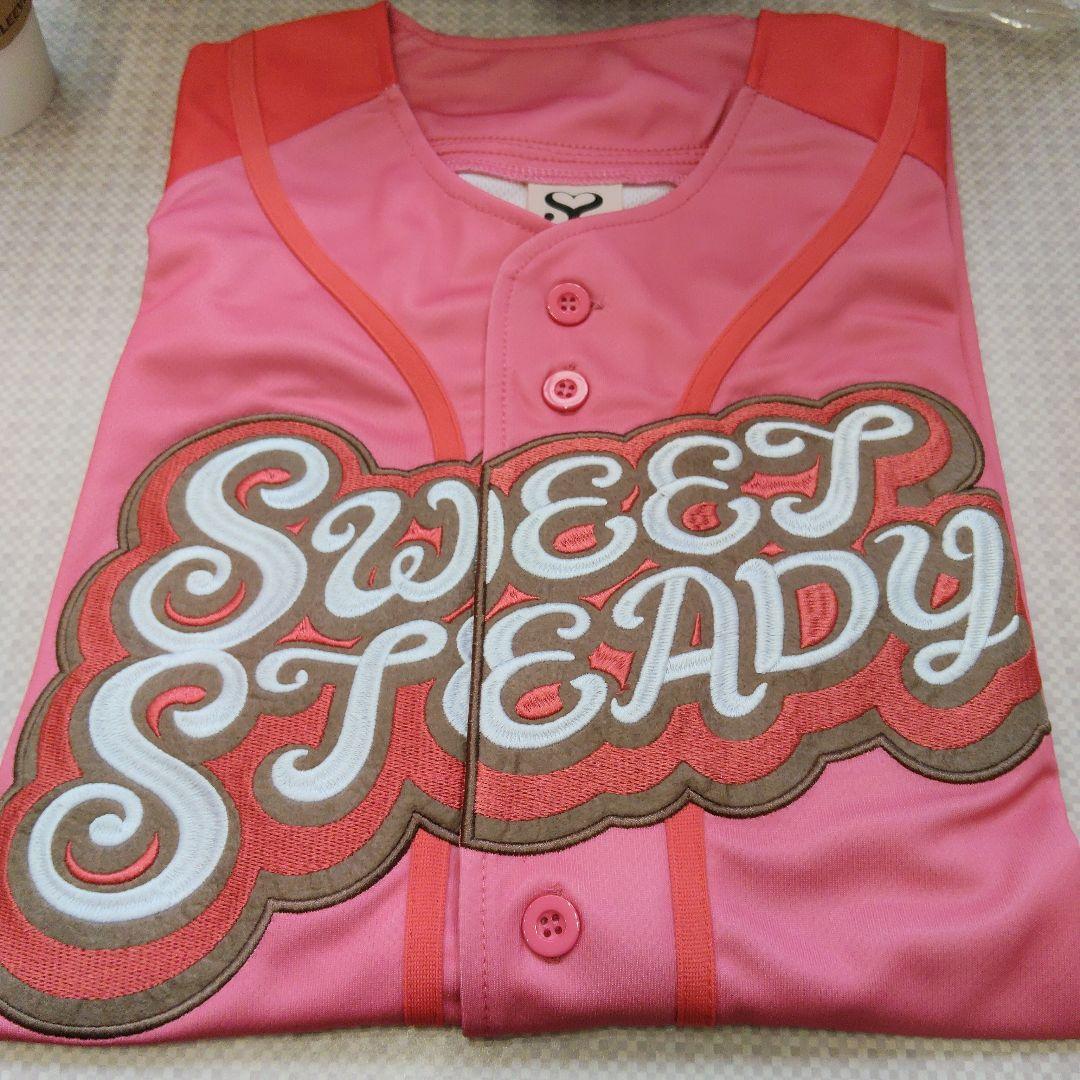 SWEETSTEADY 白石まゆみ クリーニング赤 ユニホーム 1度着用 美品