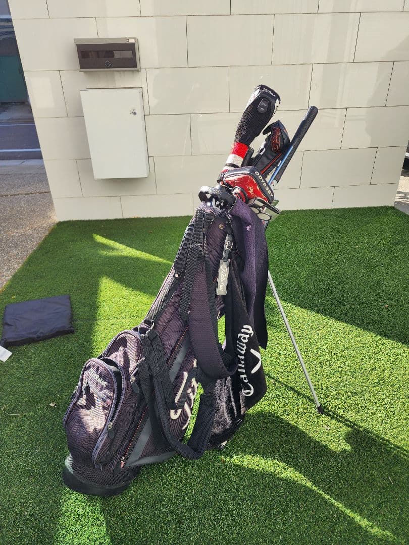 Titleistキャディバッグ 4分割 セルフスタンドキャリー