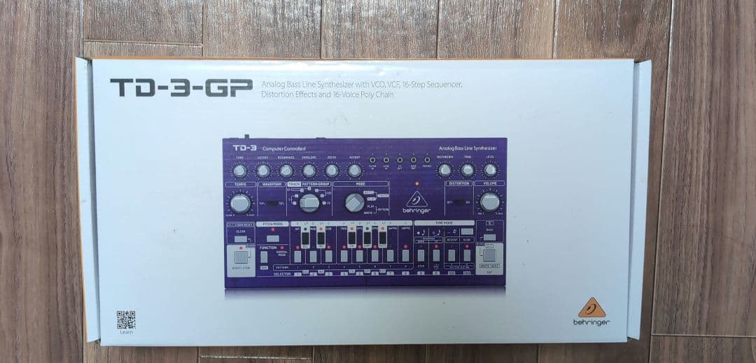 Behringer TD-3 アナログシンセサイザー
