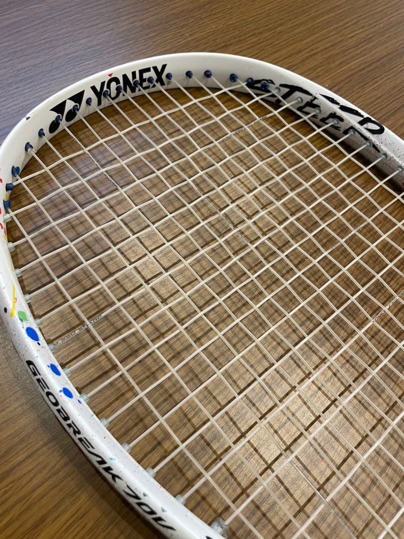 【美品】YONEX ジオブレイク70vステア