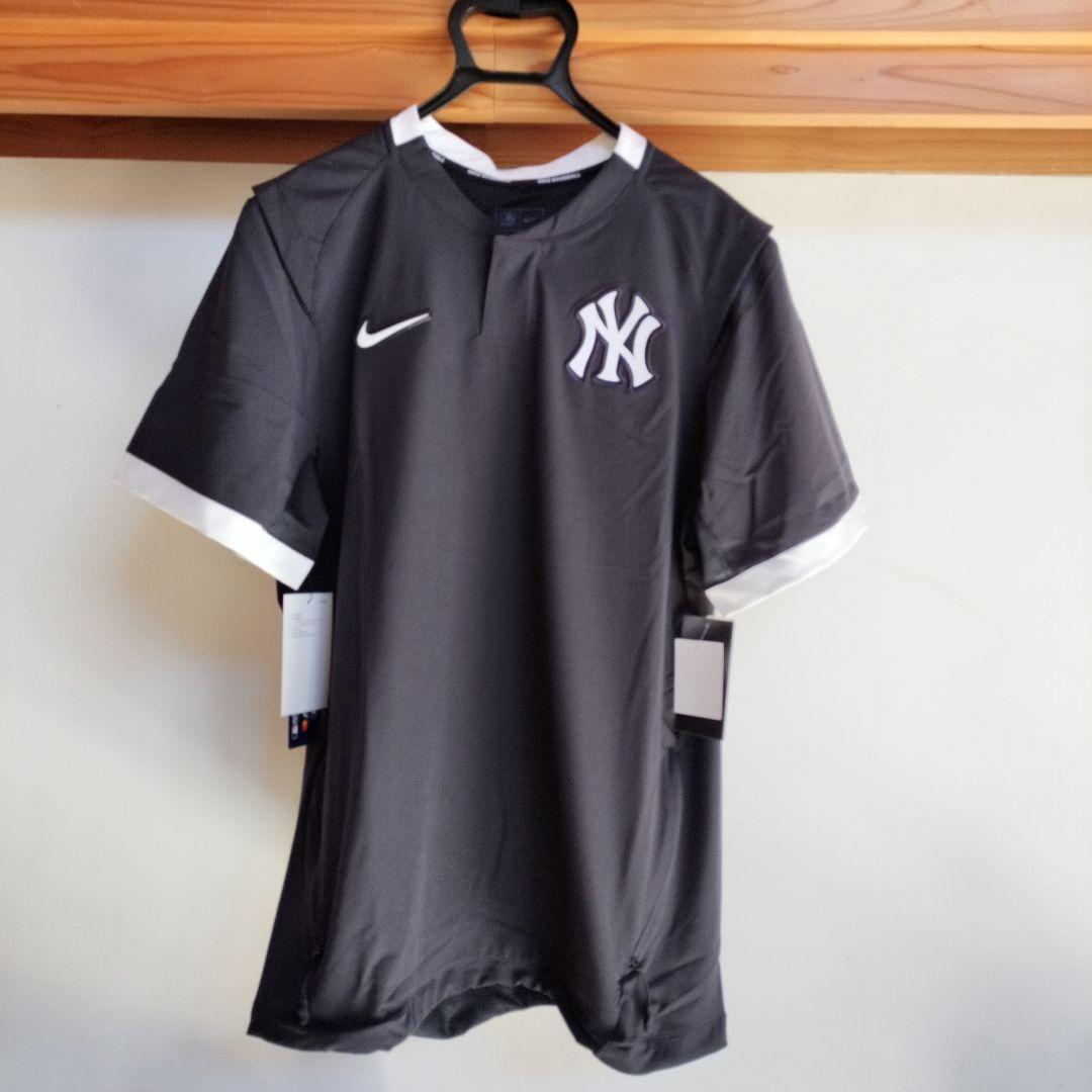 ◆ナイキ◆野球◆NYヤンキース◆半袖ホットプルオーバージャケット◆Sサイズ