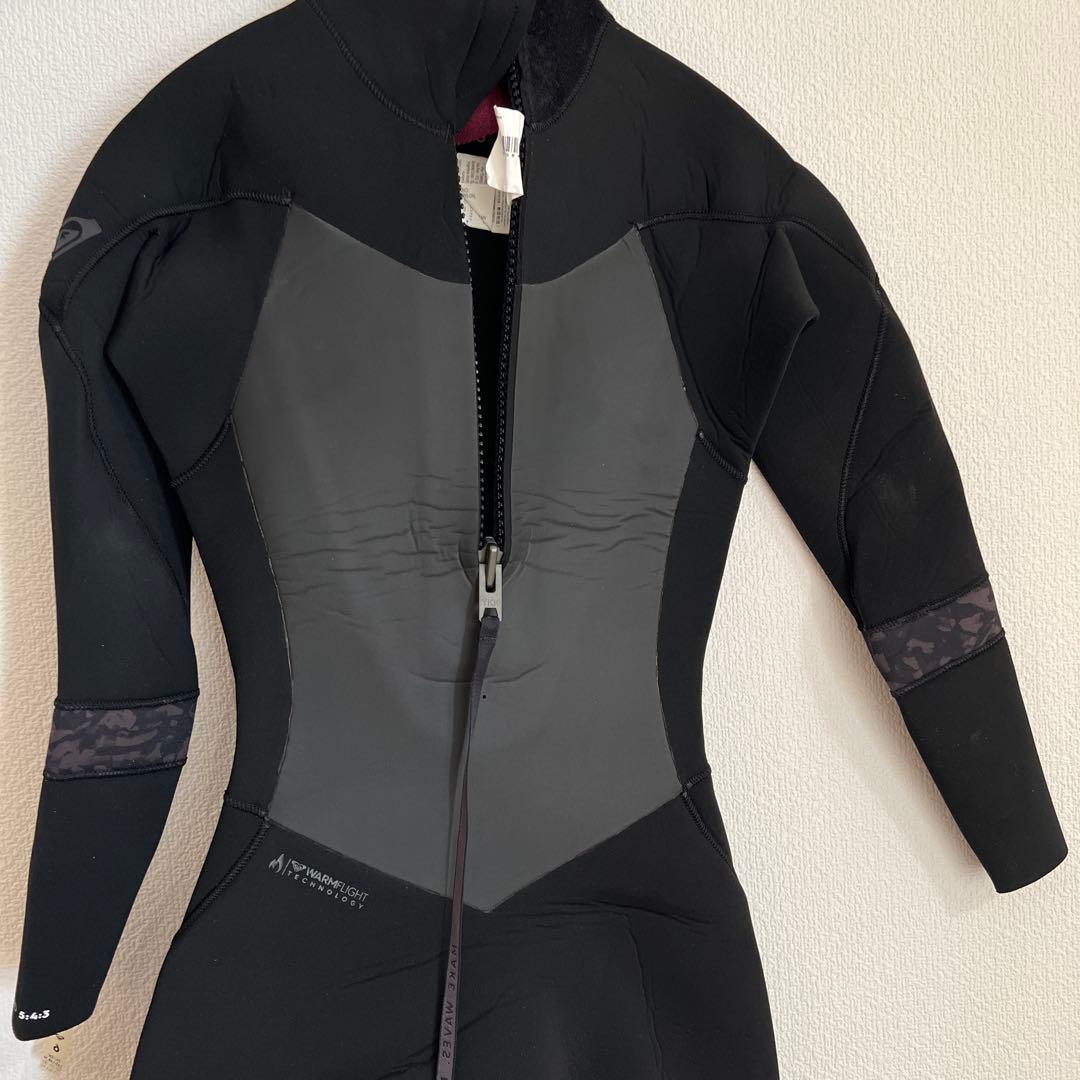 Roxy ロキシー　セミドライ　フルスーツ