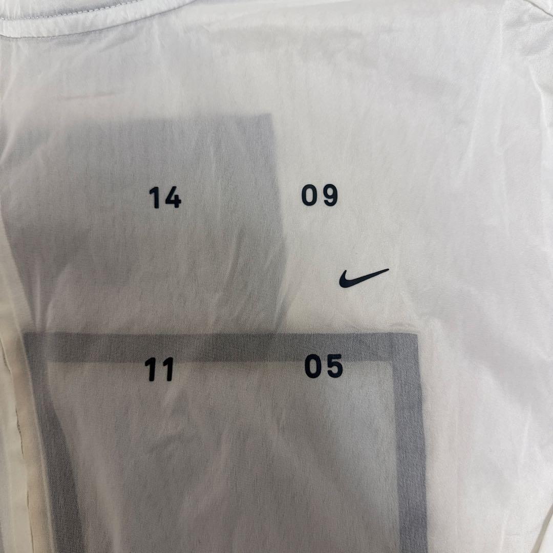 Nike フード付きウィンドブレーカー