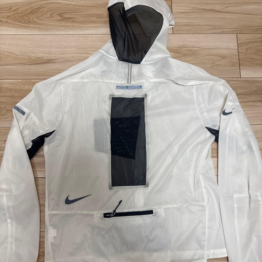 Nike フード付きウィンドブレーカー