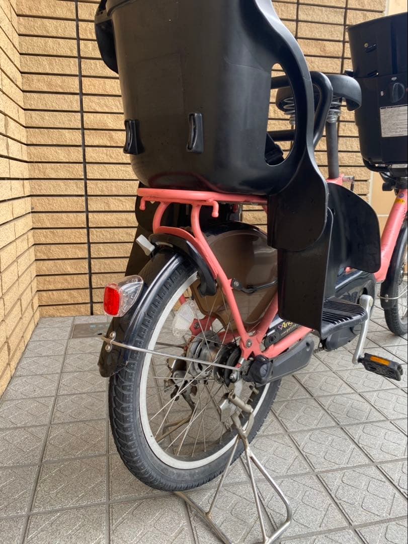 電動アシスト自転車　ブリヂストン　20インチ 子供乗せ　3人乗り ピンク色