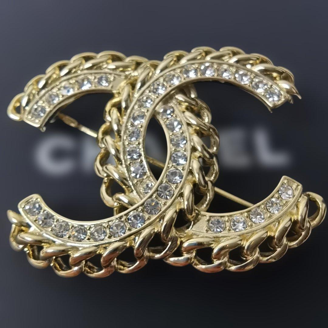 美しいCHANELゴールドクリスタルブローチ