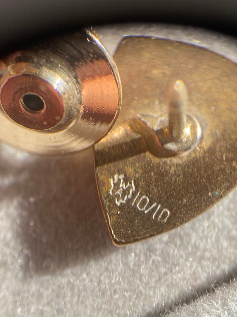 IBM ピンバッジ　金色