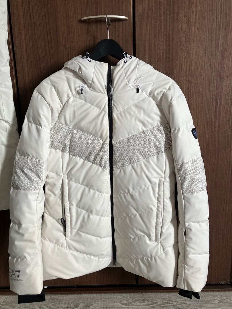 ARMANI スノーウエア　白　上下セット　セール