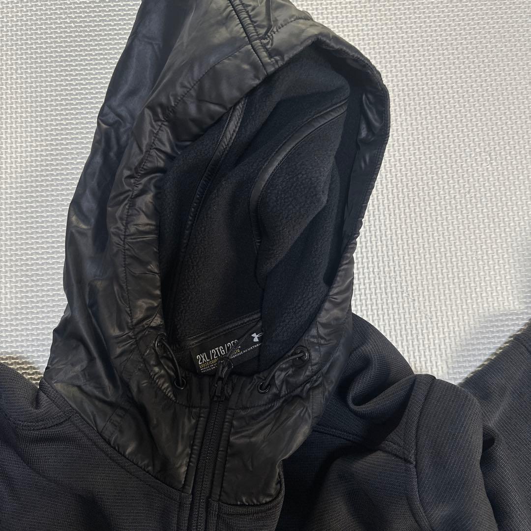 Under Armour フード付きアウター Xサイズ ブラック