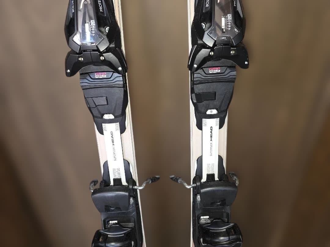 2022～23　HEAD Supershape e-Original スキー板