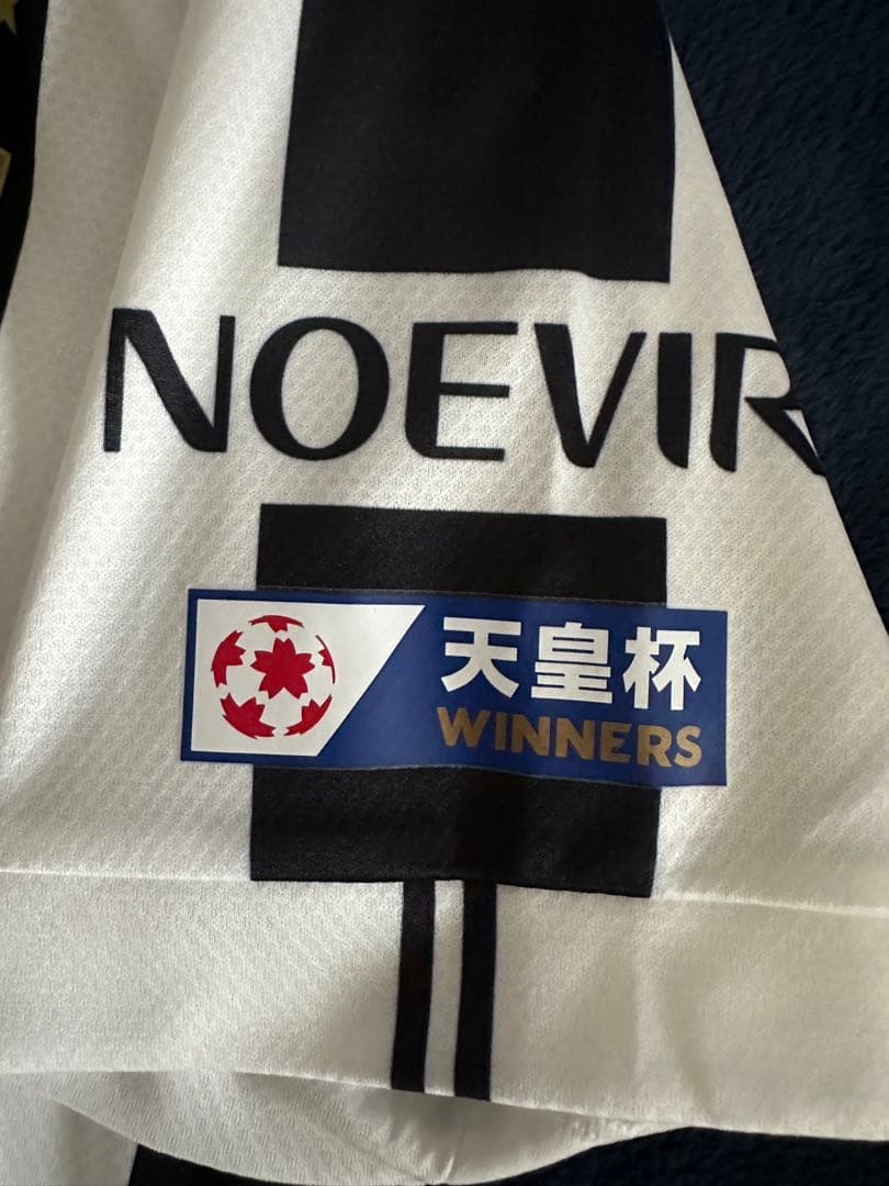 【正規品】三浦知良　ヴィッセル神戸　ユニフォーム　刻印付き　キングカズ
